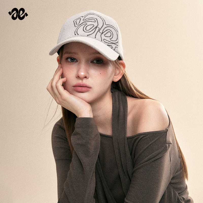 Amoge 字母绣花经典棒球帽女2026新款夏季时尚显脸小遮阳鸭舌帽子