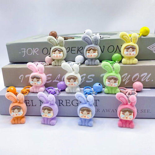 J81哭娃植绒立体树脂钥匙扣