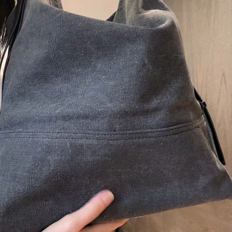 LUNA拉美儿 实用主义秀款斑驳H感单肩手提做旧大容量帆布包