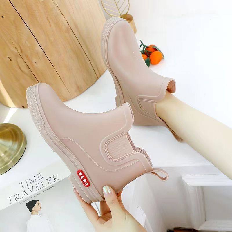 爆款雨鞋短筒加绒时尚新款雨靴厚底耐磨防滑胶鞋外穿女士防水水鞋