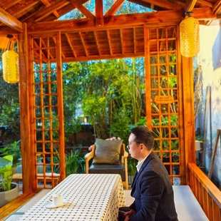 户外茅草木屋别墅民宿网红小木屋花园造景庭院茶室农家乐茅草屋