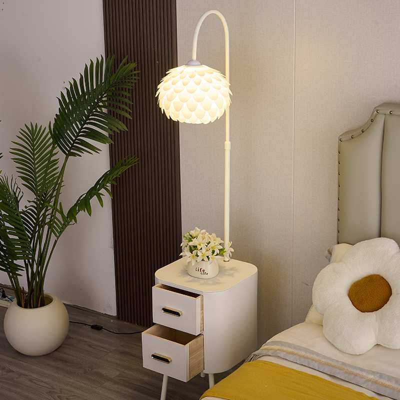 奶油风卧室落地灯一体床头柜台灯客厅沙发旁角落边几装饰置物摆件