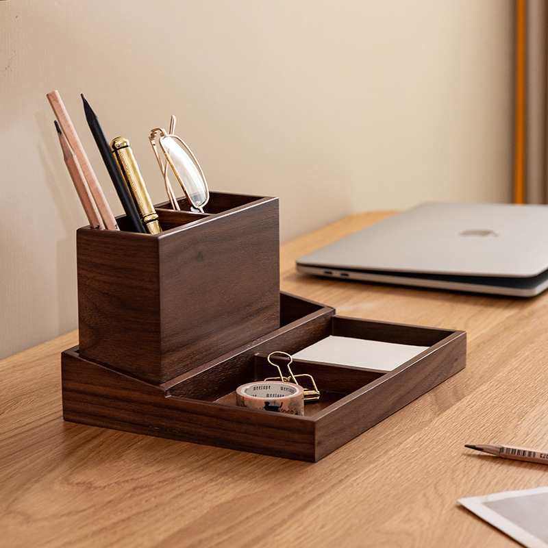 笔筒家用实木分格办公室桌面文具用品收纳盒笔筒笔座北美胡桃,3C数码配件,USB灯,淘宝优惠券,粉丝福利购,淘宝优惠卷