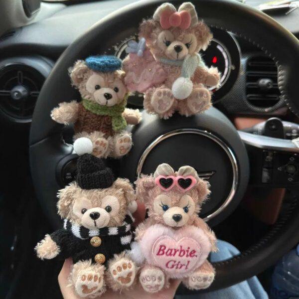 莉玫雪出风口夹钥匙挂件汽车品香薰车内装饰毛绒公仔香片玩偶达菲