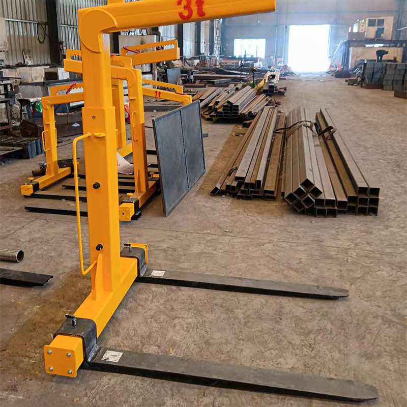 厂家供应多规格多吨位托盘平衡吊具起重钢卷卷板吊具钢卷装卸夹具