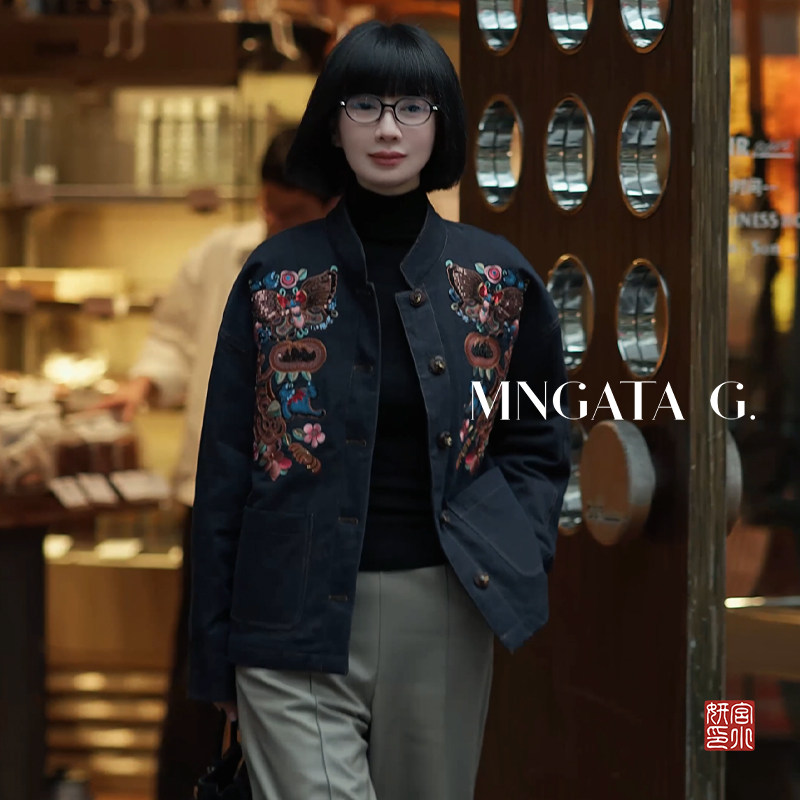 MNGATA G./曼加塔宫小妍老绣棉服新中式中国风牛仔刺绣秋冬外套