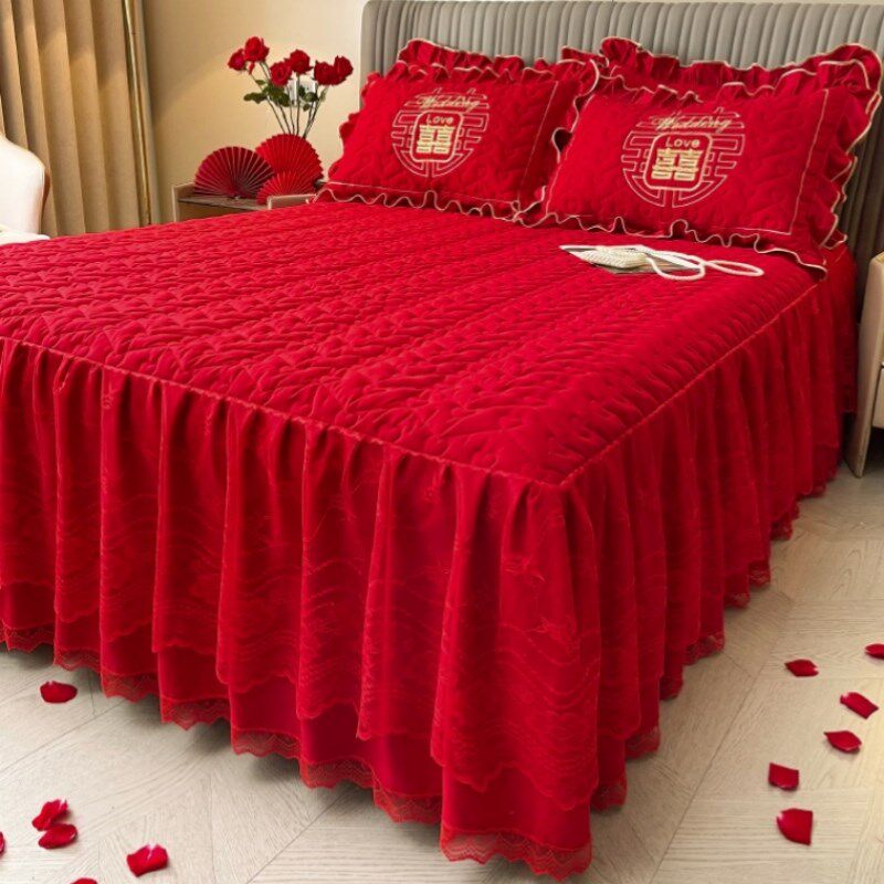 结婚婚庆红色床裙单件婚房用夹棉防滑床单带裙边床罩枕套三件套
