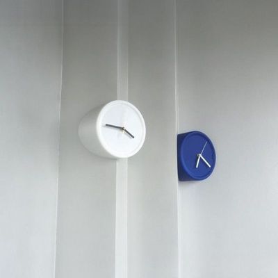 风客厅转角时钟创意拐角挂钟简约阳角墙面装饰钟表挂墙高级感信希