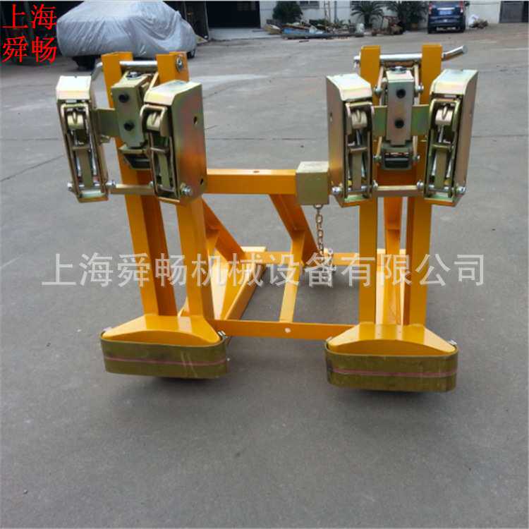 供应双鹰嘴夹具DG500C叉车单桶单夹油桶黑皮重型车载叉车专用夹具