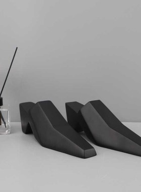 现代简约抽象几何个性鞋子树脂摆件客厅卧室玄关书房软装家居饰品