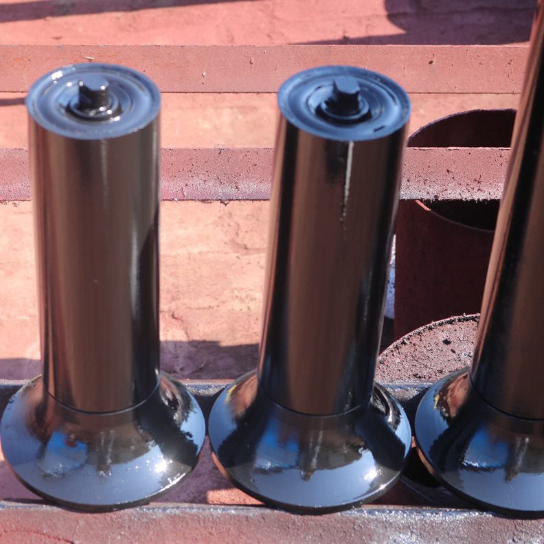 厂家供应输送机托辊 烤漆传送带托辊 煤矿输送槽形托辊 三连辊子