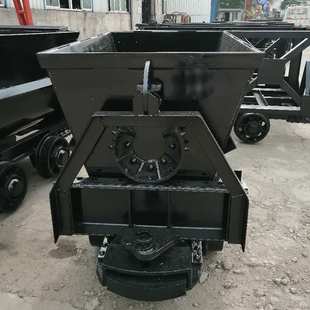 自动平稳曲轨侧卸式矿车矿山设备梭式矿车翻斗底卸式矿车机器