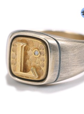 柒玥 方形925银复古拉丝戒指 私人订制 颜色拼接字母 锤木纹 镶钻