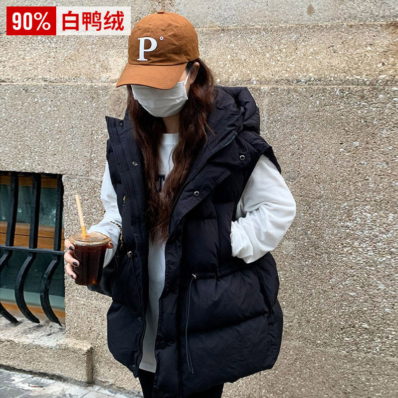 黑色连帽羽绒马甲女宽松