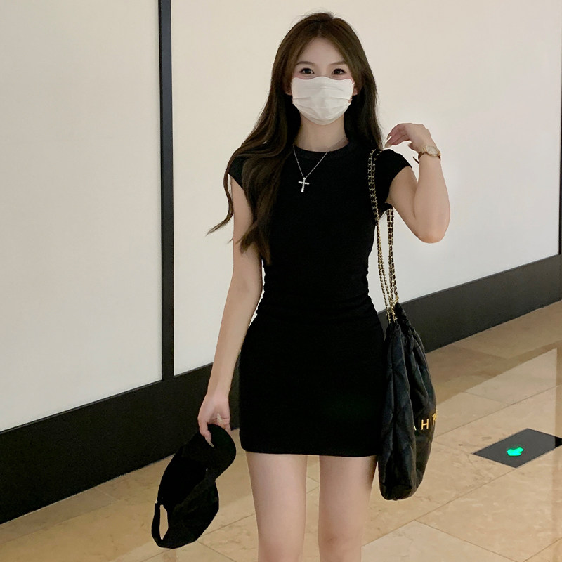 短袖黑色包臀连衣裙女202