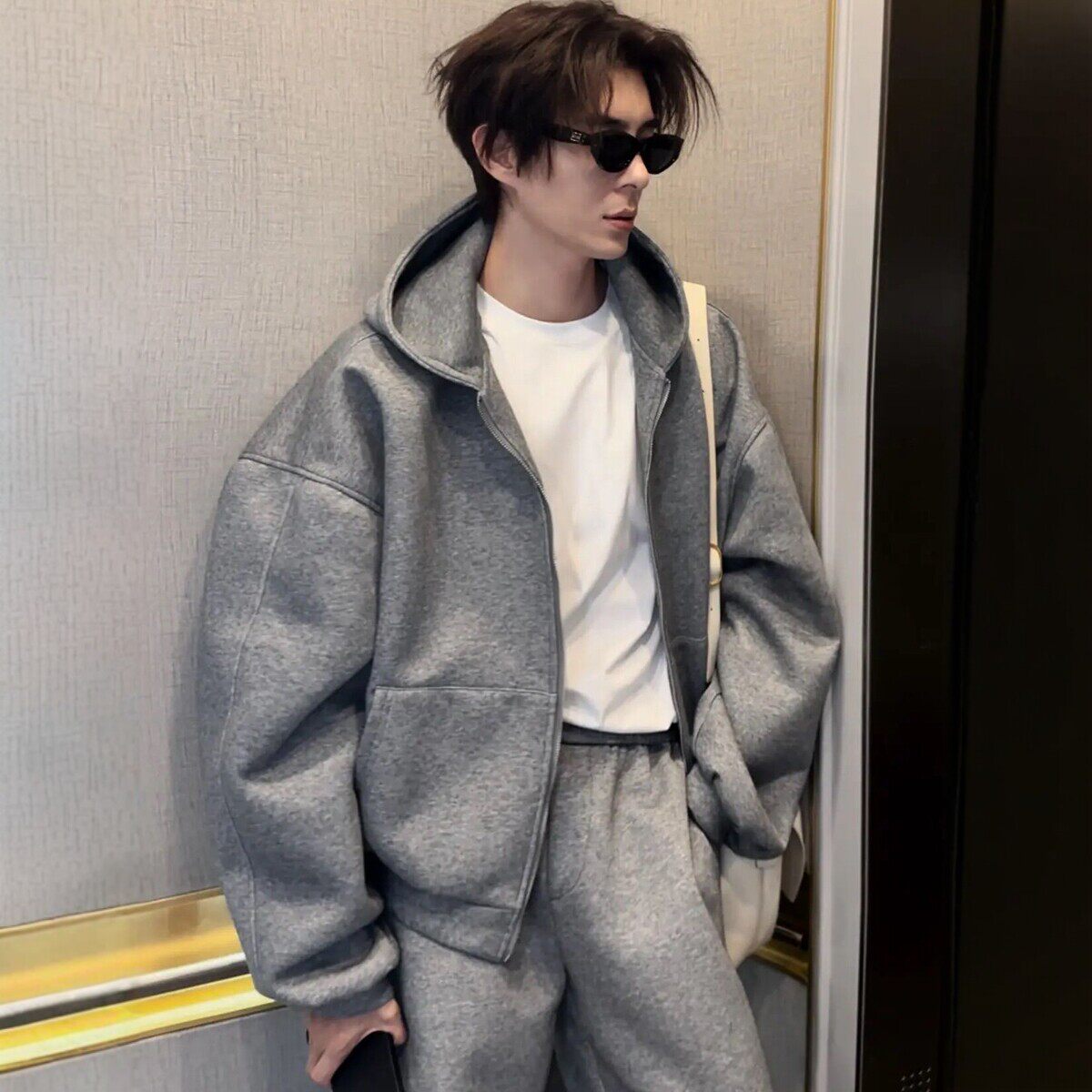 CGSYJ搭配男女连帽两件套