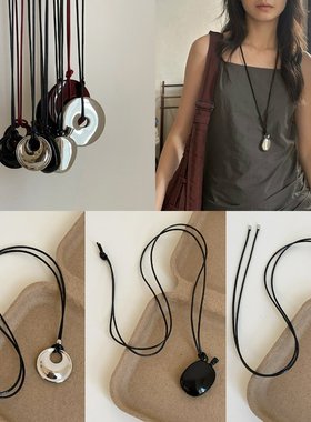 新款 小众平安扣水瓶黑皮绳长款项链女简约个性百搭颈链毛衣链珍
