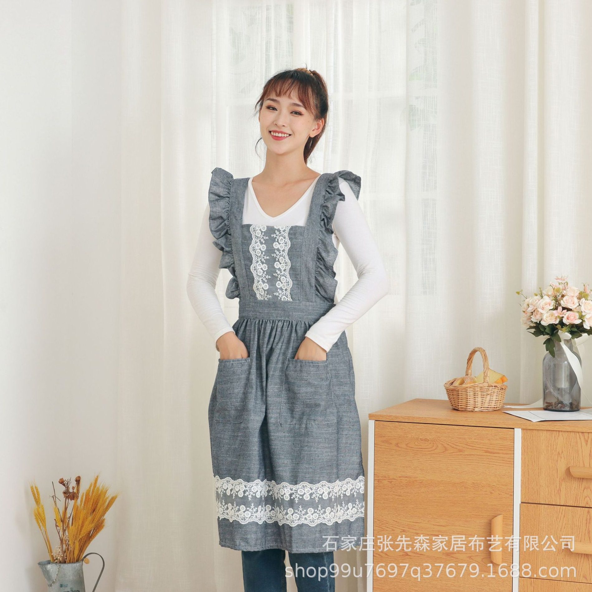 围裙女2021新款棉家用厨房防水防油家里家外网红洋气无袖围腰罩衣