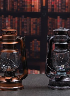 采购产品铁制的覆古煤油灯装饰品,怀旧的老式物品,背包灯笼,摄影