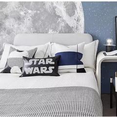 样板房男孩房床上用品现代字母蓝色抱枕儿童房灰白格子搭巾9件套