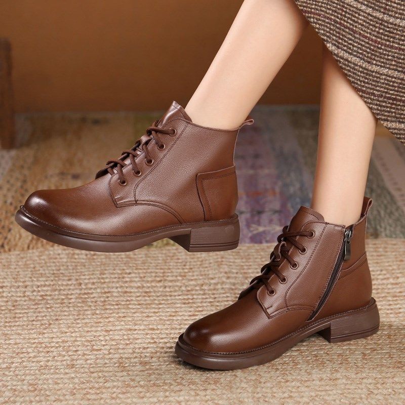 春秋款单靴女马丁靴女矮跟大码女鞋41一43真皮短靴全牛皮加绒棉鞋,女鞋,马丁靴,淘宝优惠券,粉丝福利购,淘宝优惠卷