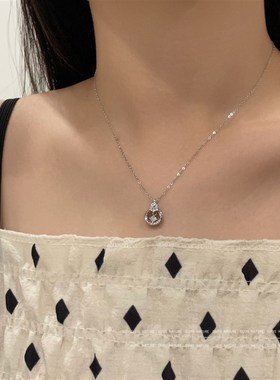 莫比乌斯圆环锆石项链女轻奢小众气质锁骨链简约百搭颈链配饰