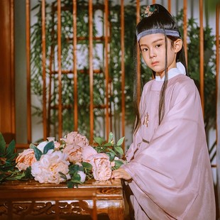男童汉服秋冬加绒斗篷古装唐制藕粉圆领袍国风宋制表演服小少爷
