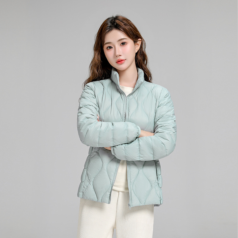 轻薄羽绒服女秋冬保暖外套