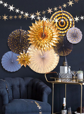 新款黑色纸扇花生日派对背景装饰纸质折扇橱窗甜品台布Z置房间装