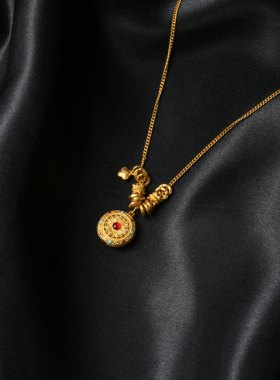 My Choice古法足金宝相花盘缠项链