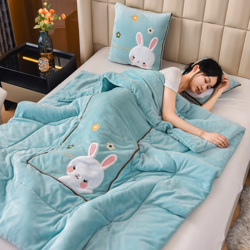 加厚抱枕被子两用二合一牛奶绒空调毯枕头L多功能午睡办公室汽车