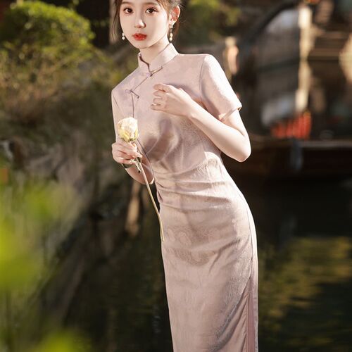 粉色人丝提花旗袍年轻款少女收腰显瘦2024新款改良小个子连衣裙