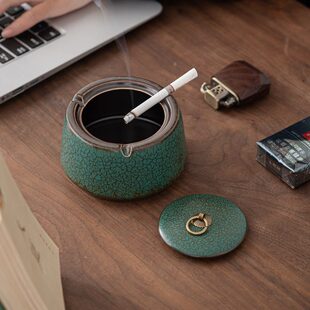 言德 绿釉陶瓷烟灰缸创意家用客厅办公室防飞灰复古带盖子防烟味