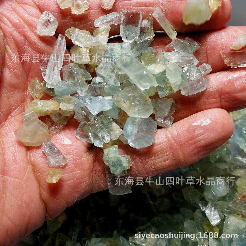 100克价天然海蓝宝原石原矿 约5~15毫米绿柱石原石