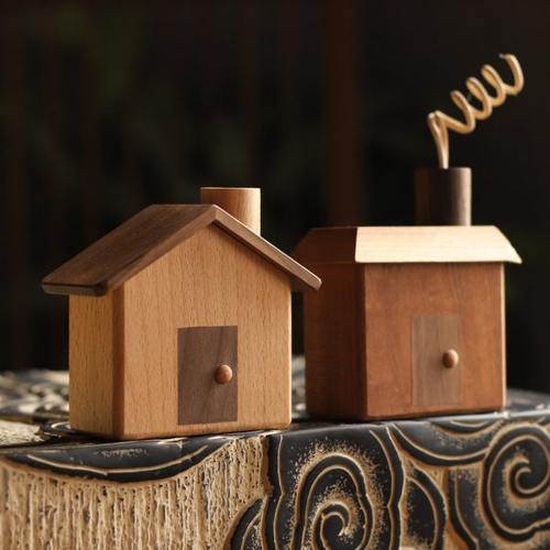 温馨小木房子香薰精油扩香木改善睡眠随身无火家用卧室内香炉摆件