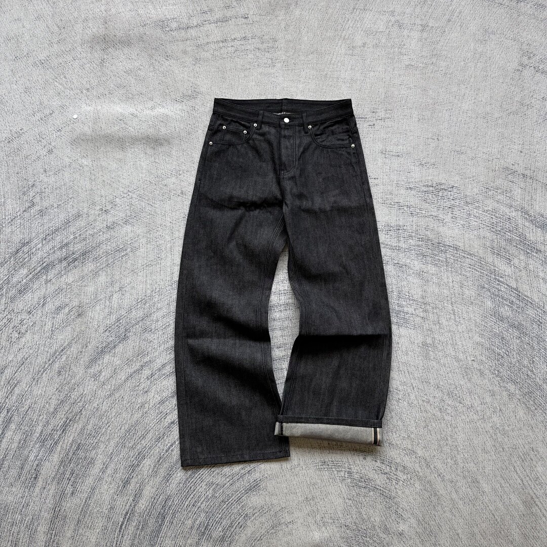 thumbnail for Stuffy red-rimmed denim