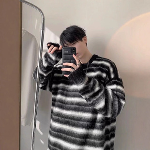 Poragomla新款黑白条纹上衣针织衫慵懒风软糯毛衣男款秋冬潮情侣