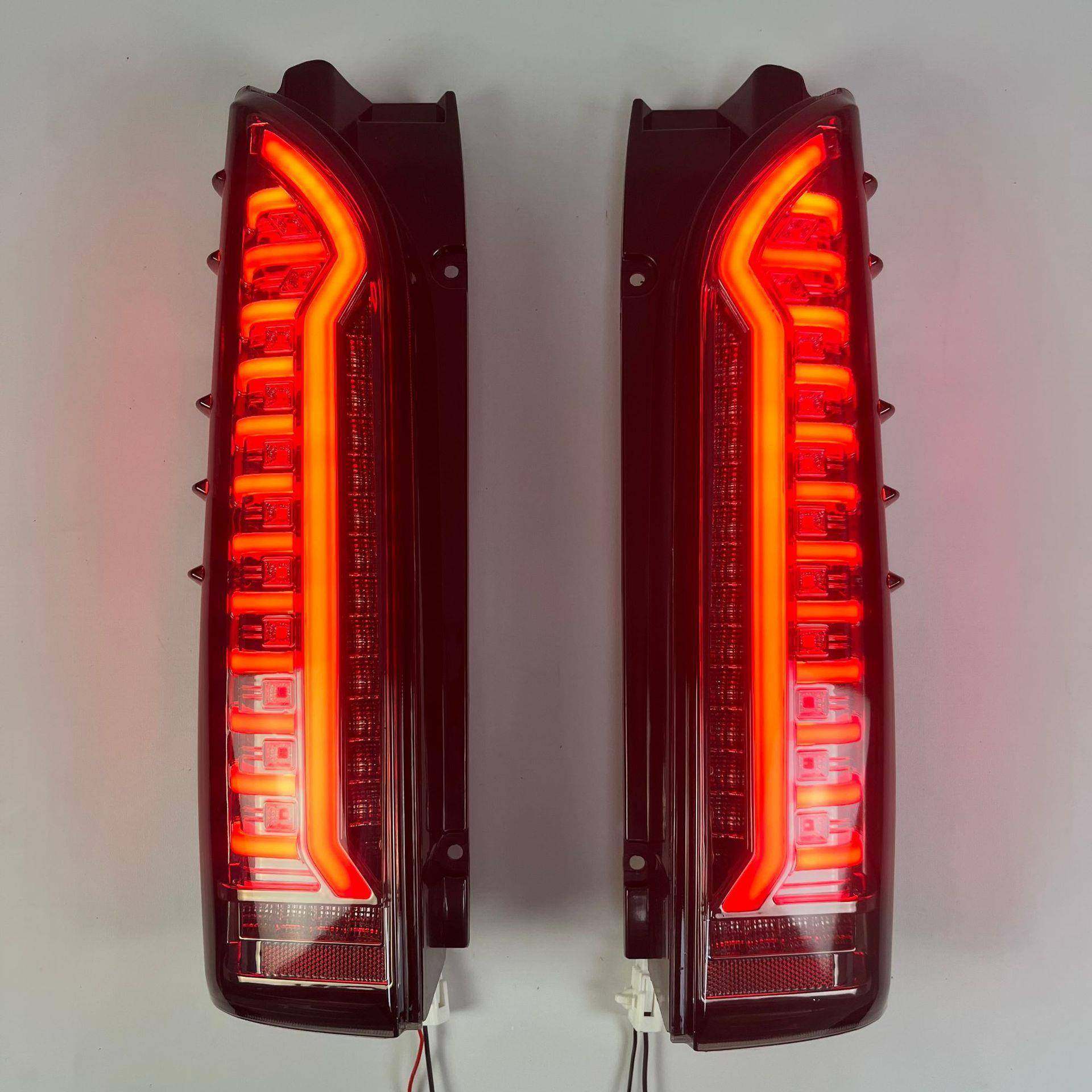 适用于05-18年丰田海狮HIACE200系改装LED尾灯刹车灯流水转向灯