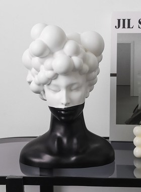 简约现代创c意家居抽象人物装饰品样板房客厅卧室书柜酒店软装摆