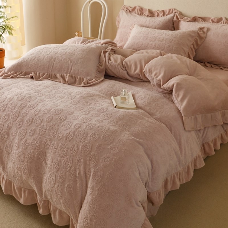 公主风加厚雕花牛l奶绒四件套韩式花边双面珊瑚绒被套法兰加绒床