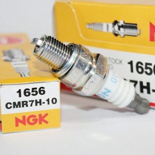 NGK火花塞CMR7H-10二冲程绿篱机割草机割草机油锯小型汽油机1656