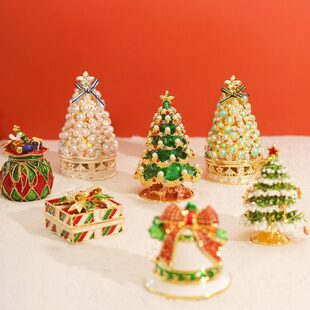 A2024年新款圣诞树首饰盒红色圣诞礼物闺蜜情侣戒指盒雪花对戒盒