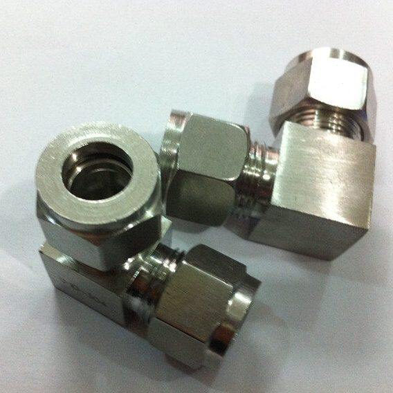 304不锈钢卡套弯头 直角双头卡套弯头中间3/4/5/6/8/10/12/14-25