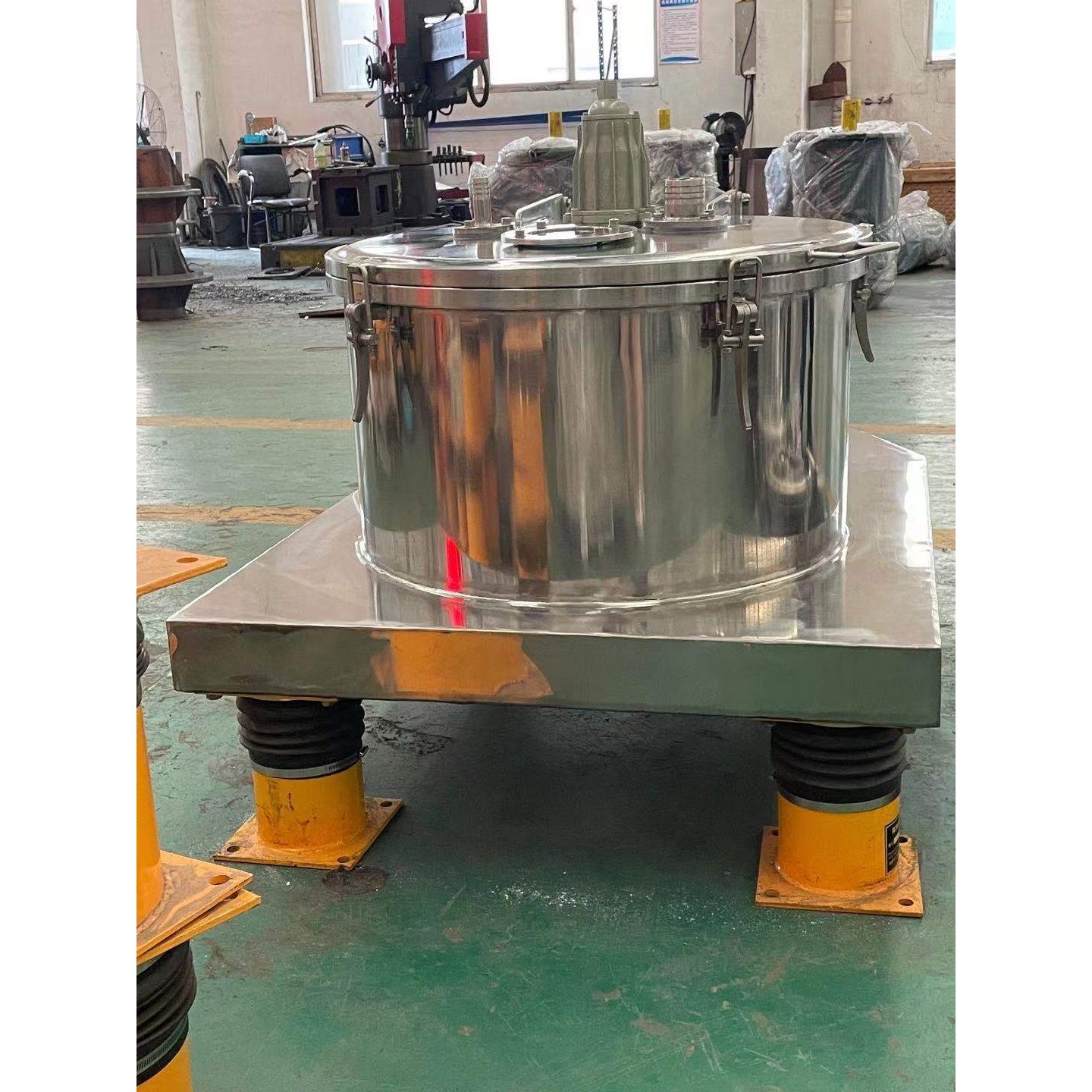 不锈钢台式刮刀离心机lgz1000平板半自动刮刀下部卸料离心机设备,五金/工具,拌料机,淘宝优惠券,粉丝福利购,淘宝优惠卷