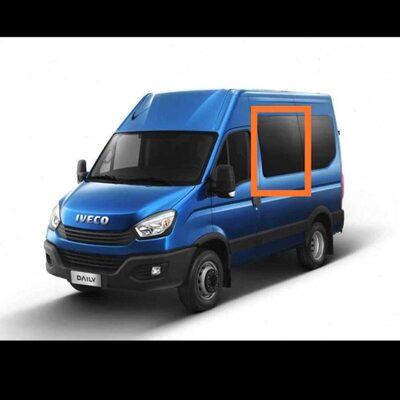 南京依维柯 欧胜高顶 中侧窗玻璃   长1335mm高794mm 发物流