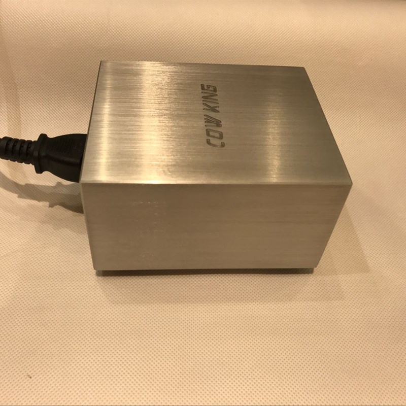 小巧型铝盒发烧HIFI 电源监视器AC数字精密交流80-220V电压表显示