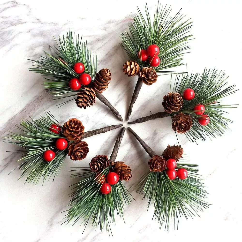 10Pcs Mini Artificial Pine Needles Christmas Pine Cone Bell