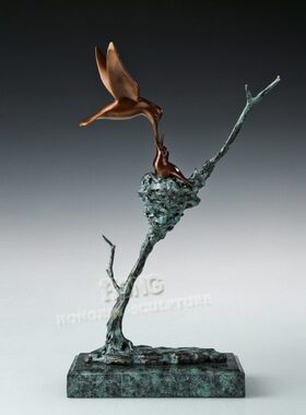 铜雕JD138母鸟会转动哺独特斑斓棕动物工艺饰品家居桌面摆件包邮