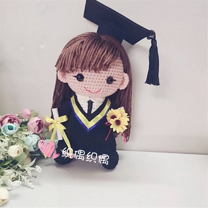 毕业公仔 娃娃订制 手工礼物送女生 学生订造 创意花束博士帽男生