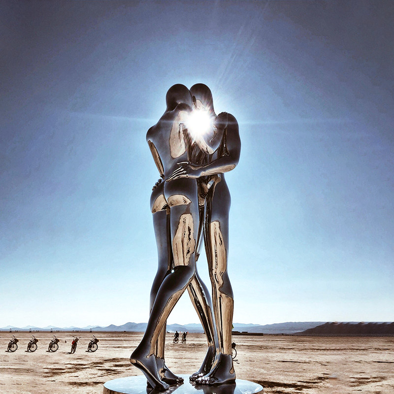 不锈钢镜面人物雕像户外城市景观公园定制艺术摆件雕塑商业街抽象